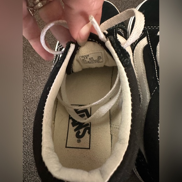 Girls vans size 1 US. Black and white. Worn once. - Picture 10 of 10